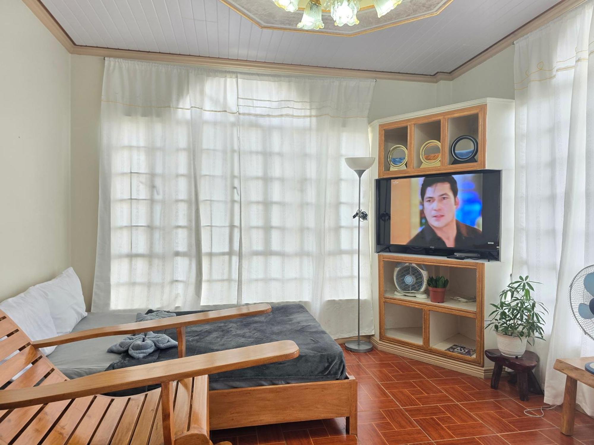 35 Amistad Guesthouse Baguio City Екстер'єр фото