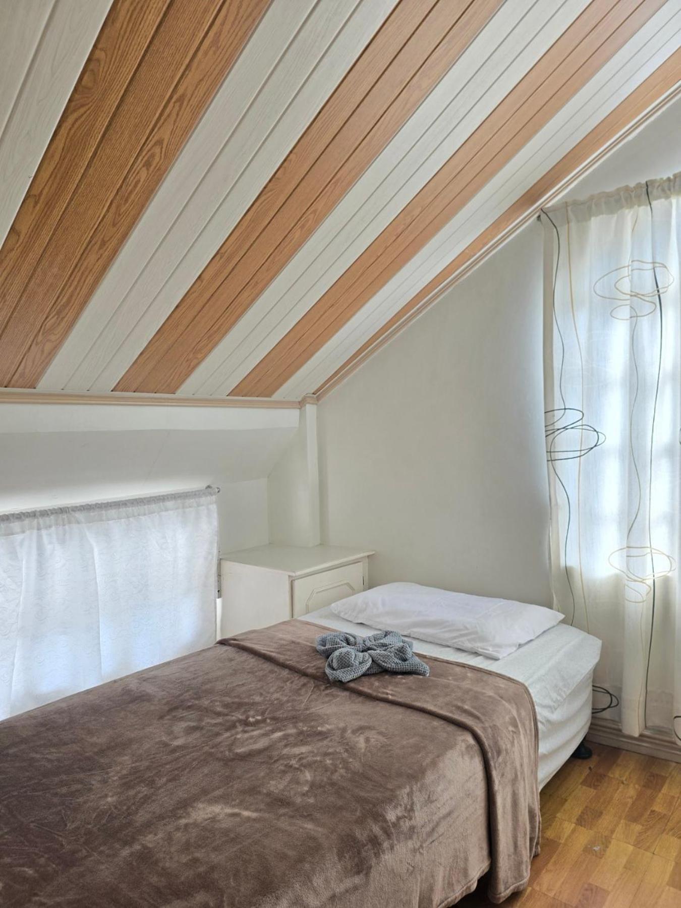 35 Amistad Guesthouse Baguio City Екстер'єр фото